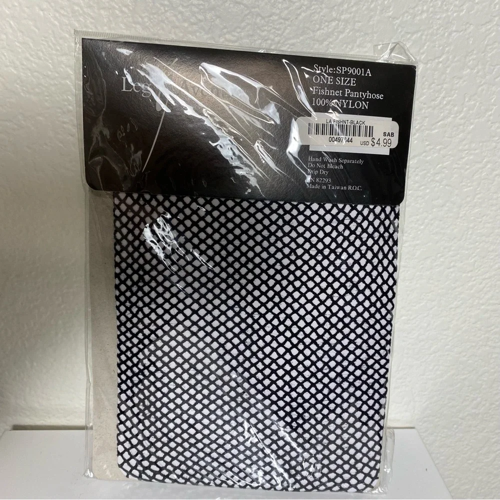 Leg Avenue Black Fishnet Pantyhose One Size NWT